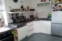 Magasfényű fehér konyha, németországi rendelésre készült